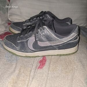Nike Dunk Low "Headless Horseman"